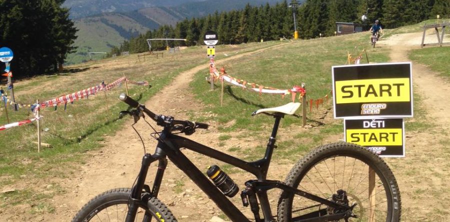 Enduro Onsight Srebrna vs. Kouty Enduro